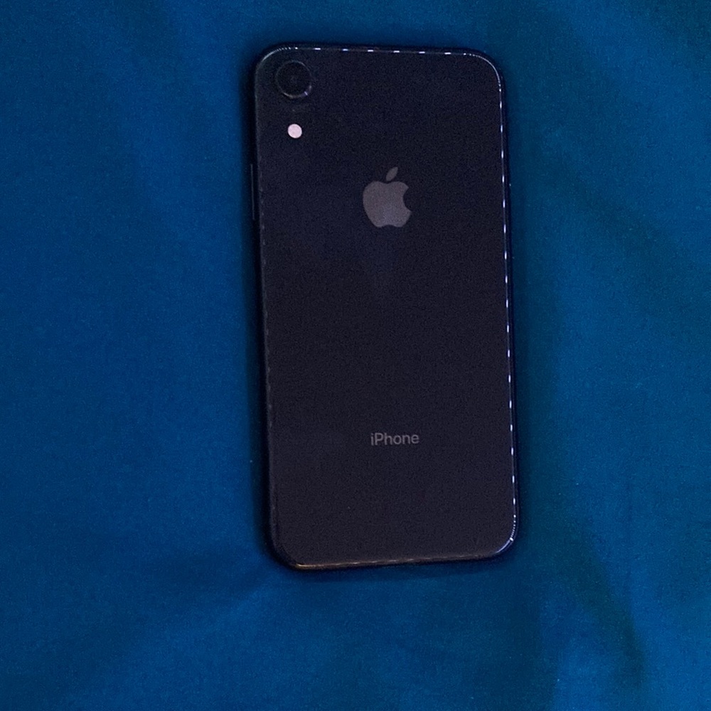 iPhone XR used but working